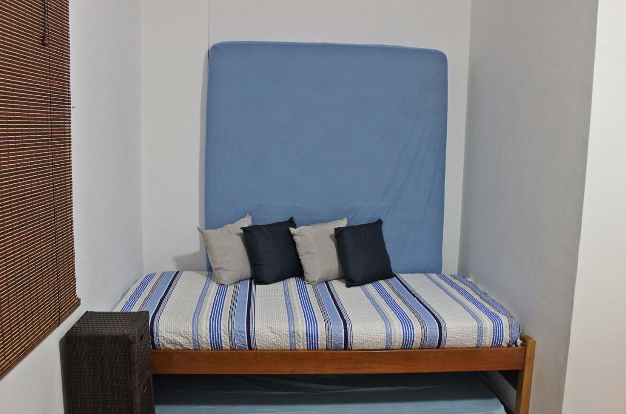 Apartamento Familiar - Praia Da Enseada Гуаружа Екстериор снимка