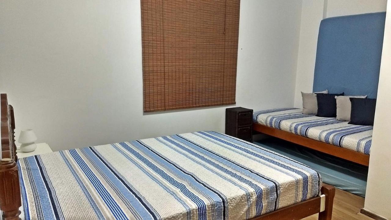 Apartamento Familiar - Praia Da Enseada Гуаружа Екстериор снимка